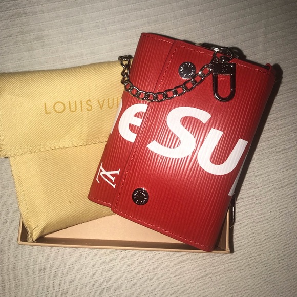 supreme chain wallet